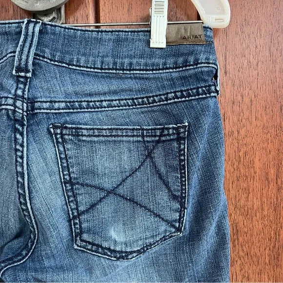 Classic Blue Women's Jeans - Picture 5 of 10